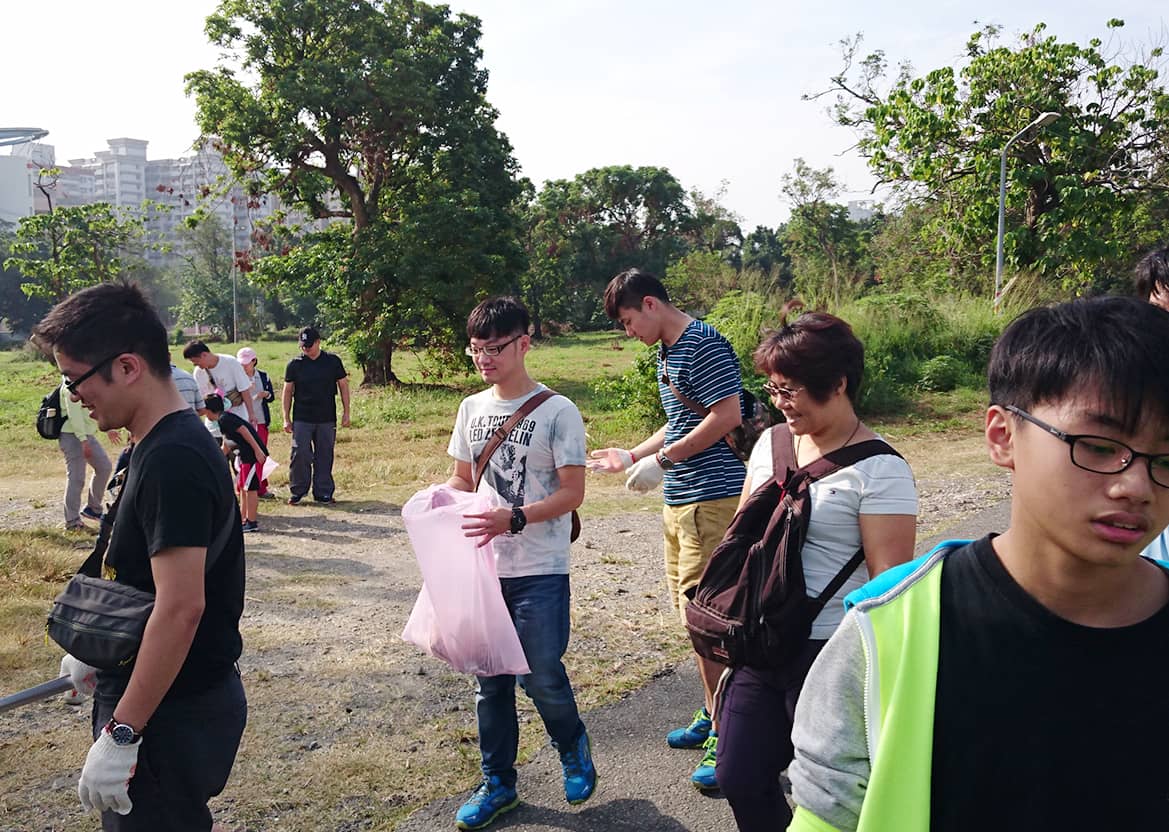 雷科左營大龜山淨山活動。