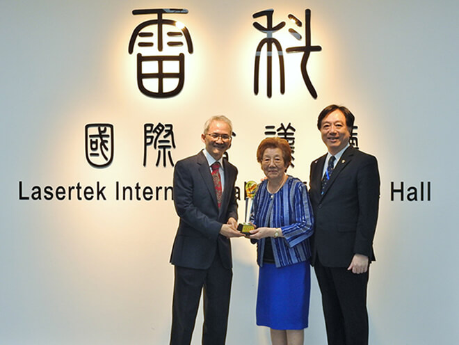 打造國際級會議空間，國立中山大學管院「雷科廳」正式啟用。