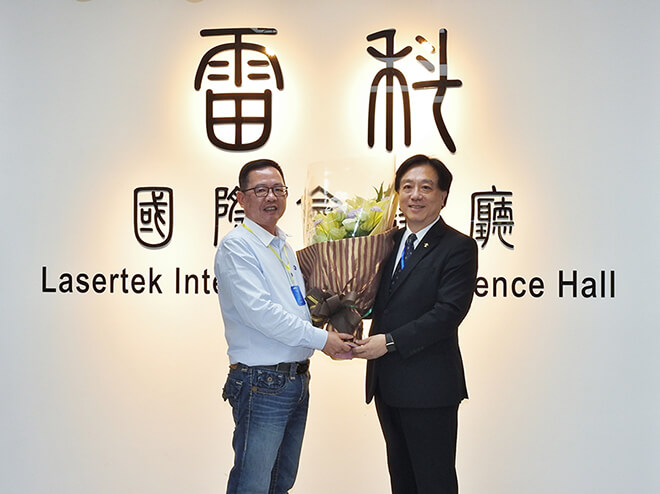 打造國際級會議空間，國立中山大學管院「雷科廳」正式啟用。