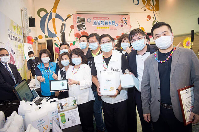 雷科鄭再興董事長贊助嘉義市國小。