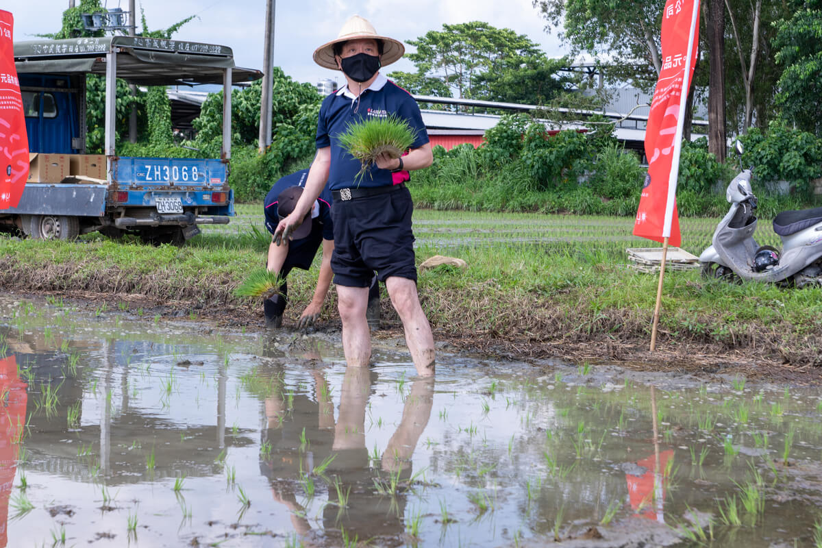 種夏永續 中山偕雷科畊耘在地。