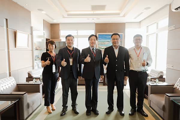 雷科董事長獲邀至中山大學半導體學院向師生分享創業歷程。