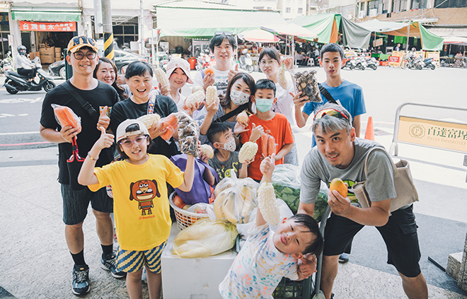 雷科化身鹽埕擺渡人 攜手共創「2024 鹽夏不夜埕」。