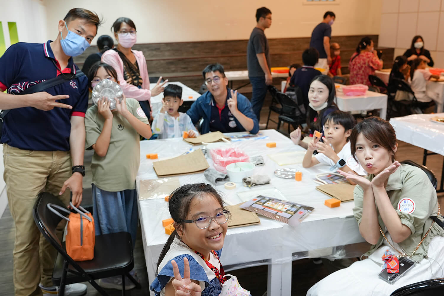 雷科三七 高美藝遊。